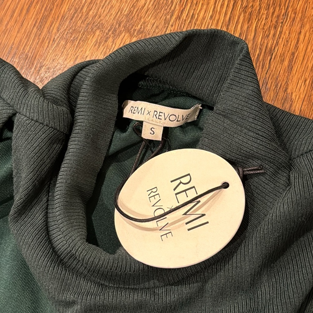 NWT Remi x Revolve Lori Midi Dress in Forest Green - Picture 5 of 7